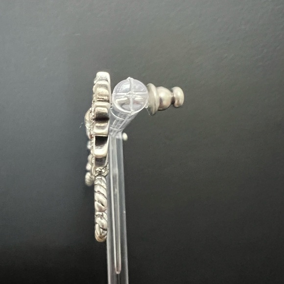 Gucci dangling double g rhinestone butterfly and flower earrings - Picture 8 of 11